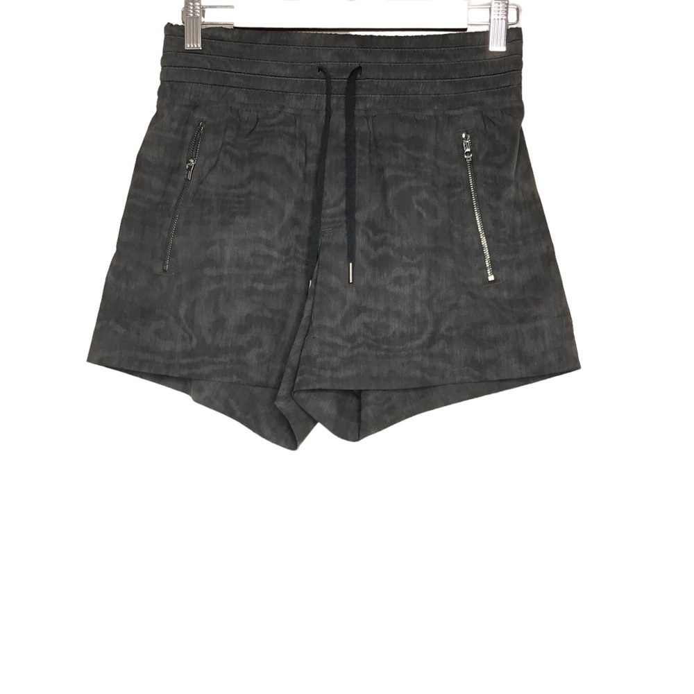 Athleta Camden Printed‎ Shorts Size 2